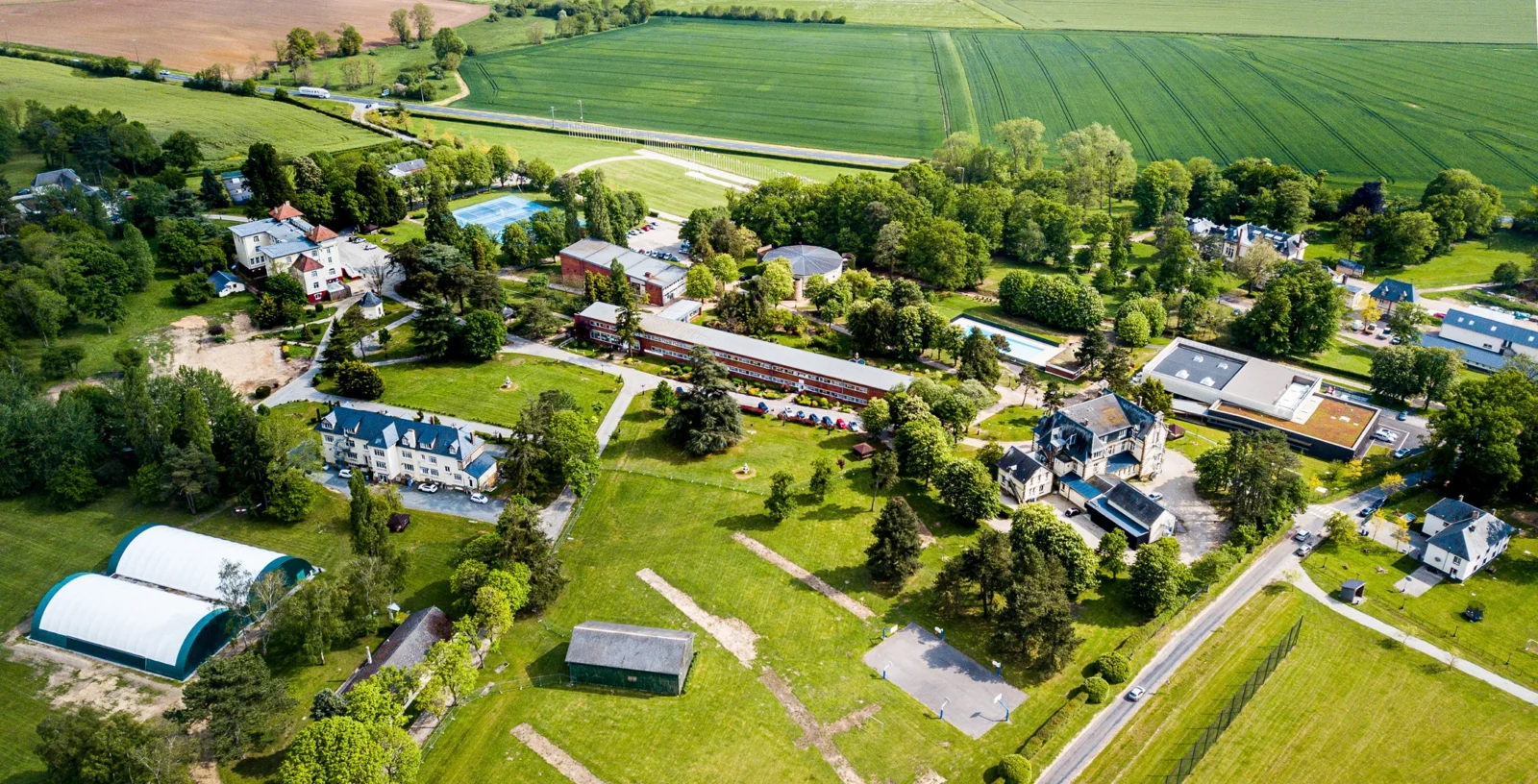 Ecoledesroches campus life banniere