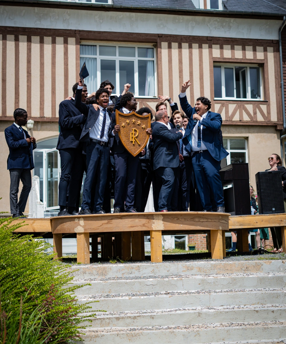 Ecoledesroches vie ecole challenge inter maisons trophee