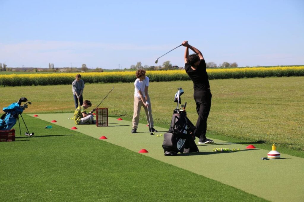 Golf — co-curricular activity